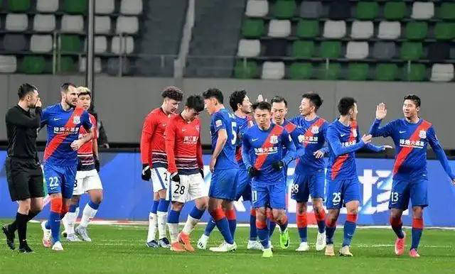 阿尔艾因主帅强调团队配合，迎战欧洲劲旅的简单介绍