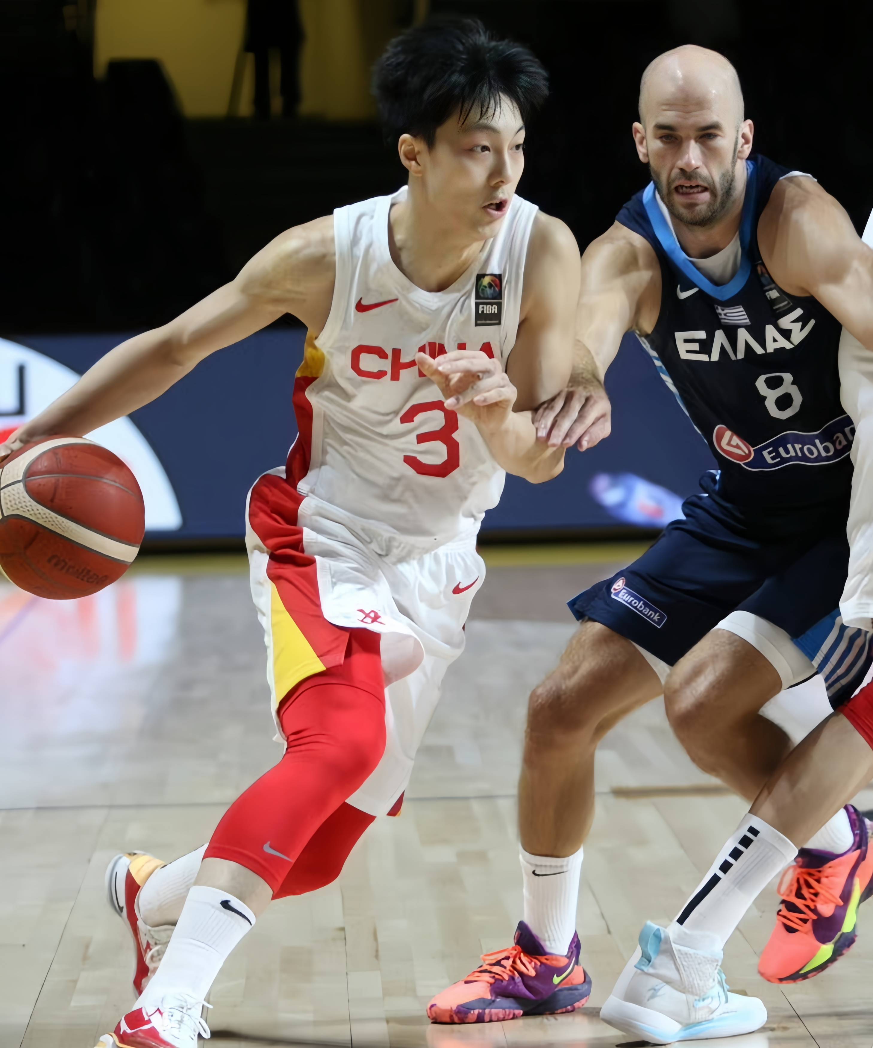 开云体育-中国男篮NBA夏联集锦周琦17分9板，中国男篮胜黄蜂(中国男篮夏季联赛战胜黄蜂)