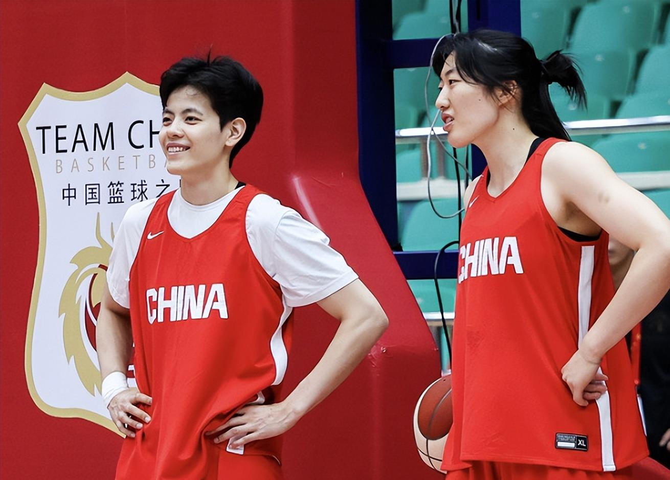 杨舒予18分中国女篮18分负日本系列热身1胜4负(中国女篮三人篮球杨舒予)