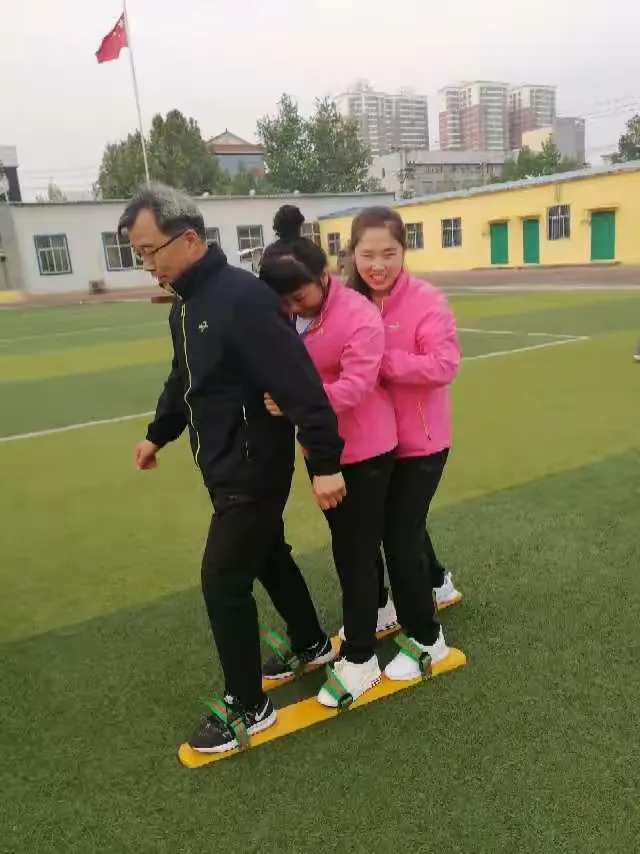 开云体育-宜昌女足斗志昂扬!团结力量共走向胜利的简单介绍