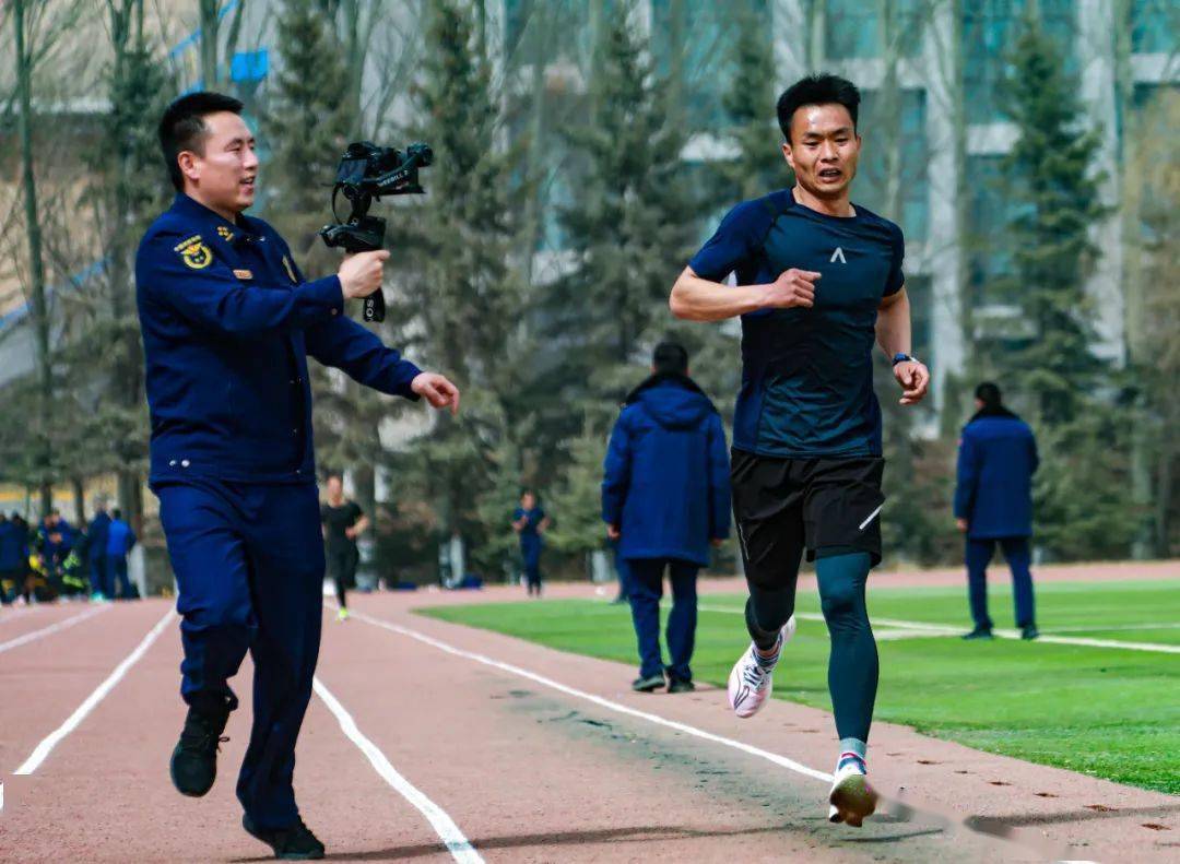 青海队火力全开，实现连胜无压！(青海打球)